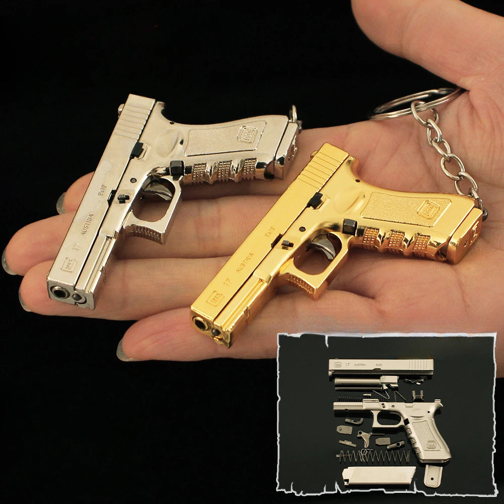 Delta Force Glock G17 Pistol Keychain – 6.5cm Mini Metal Toy Gun Model & Game Pendant for Fans and Collectors
