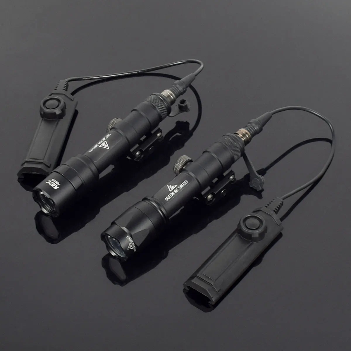 Delta Force Hawk Ops Tactical Surefire M600 Waffenlicht - Taschenlampe für Gewehr und Pistole
