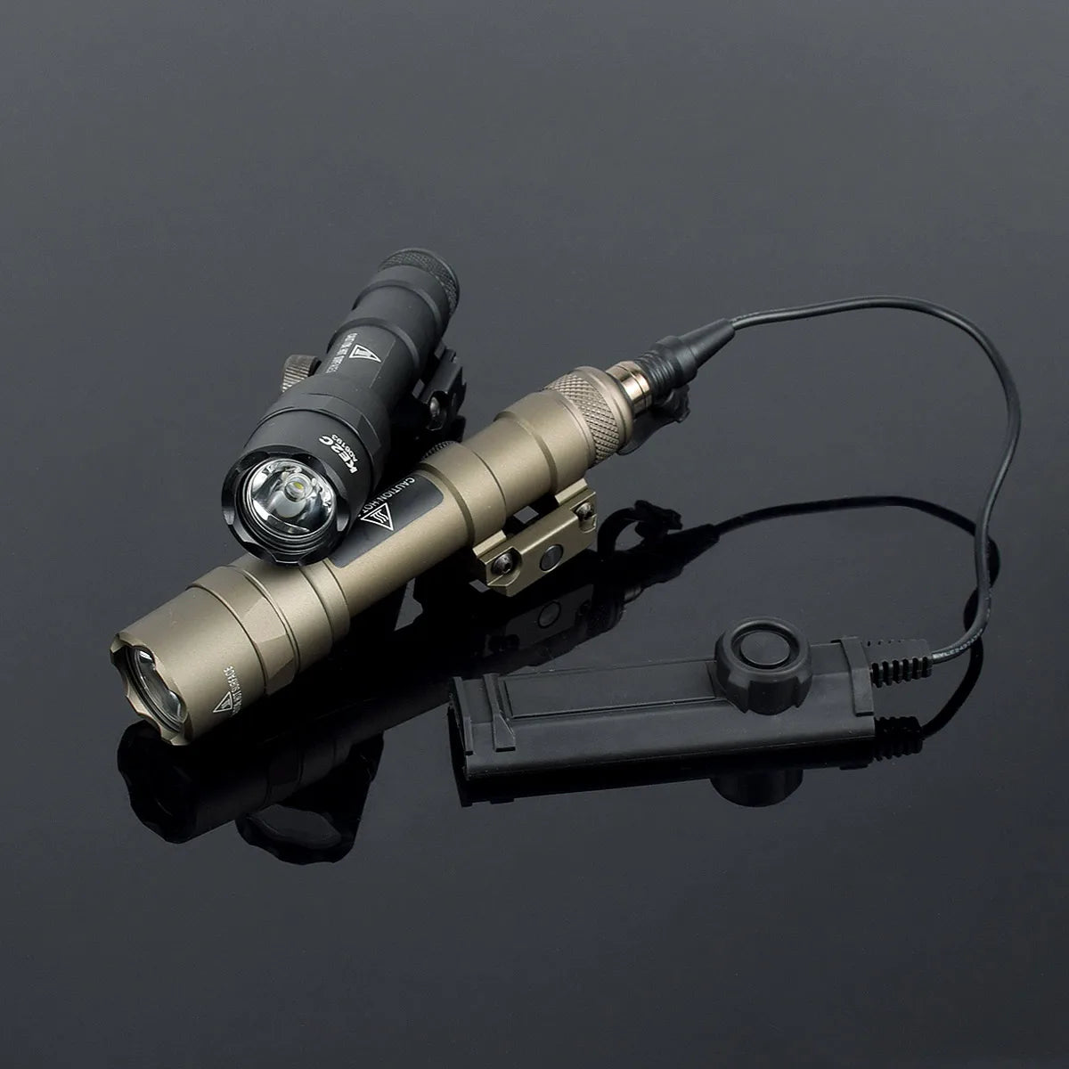Delta Force Hawk Ops Tactical Surefire M600 Waffenlicht - Taschenlampe für Gewehr und Pistole