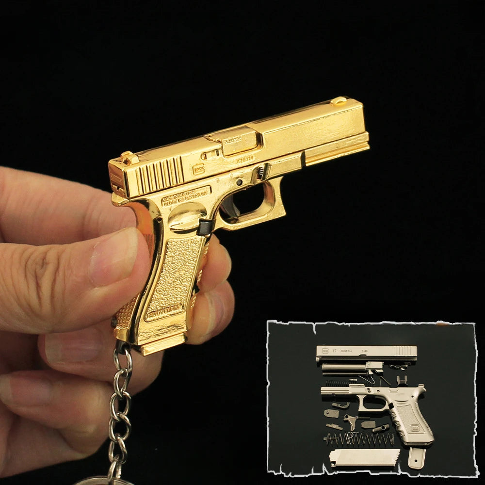 Delta Force Glock G17 Pistol Keychain – 6.5cm Mini Metal Toy Gun Model & Game Pendant for Fans and Collectors