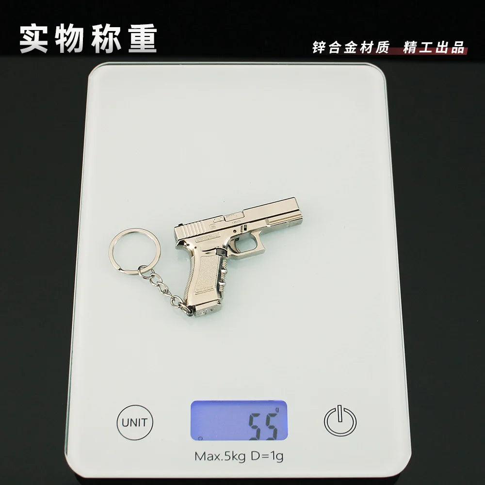 Delta Force Glock G17 Pistol Keychain – 6.5cm Mini Metal Toy Gun Model & Game Pendant for Fans and Collectors